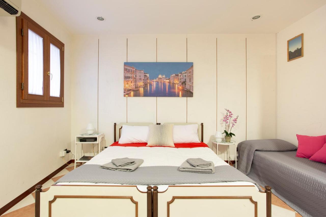 Apartamento Residenza Giulia Venecia Exterior foto